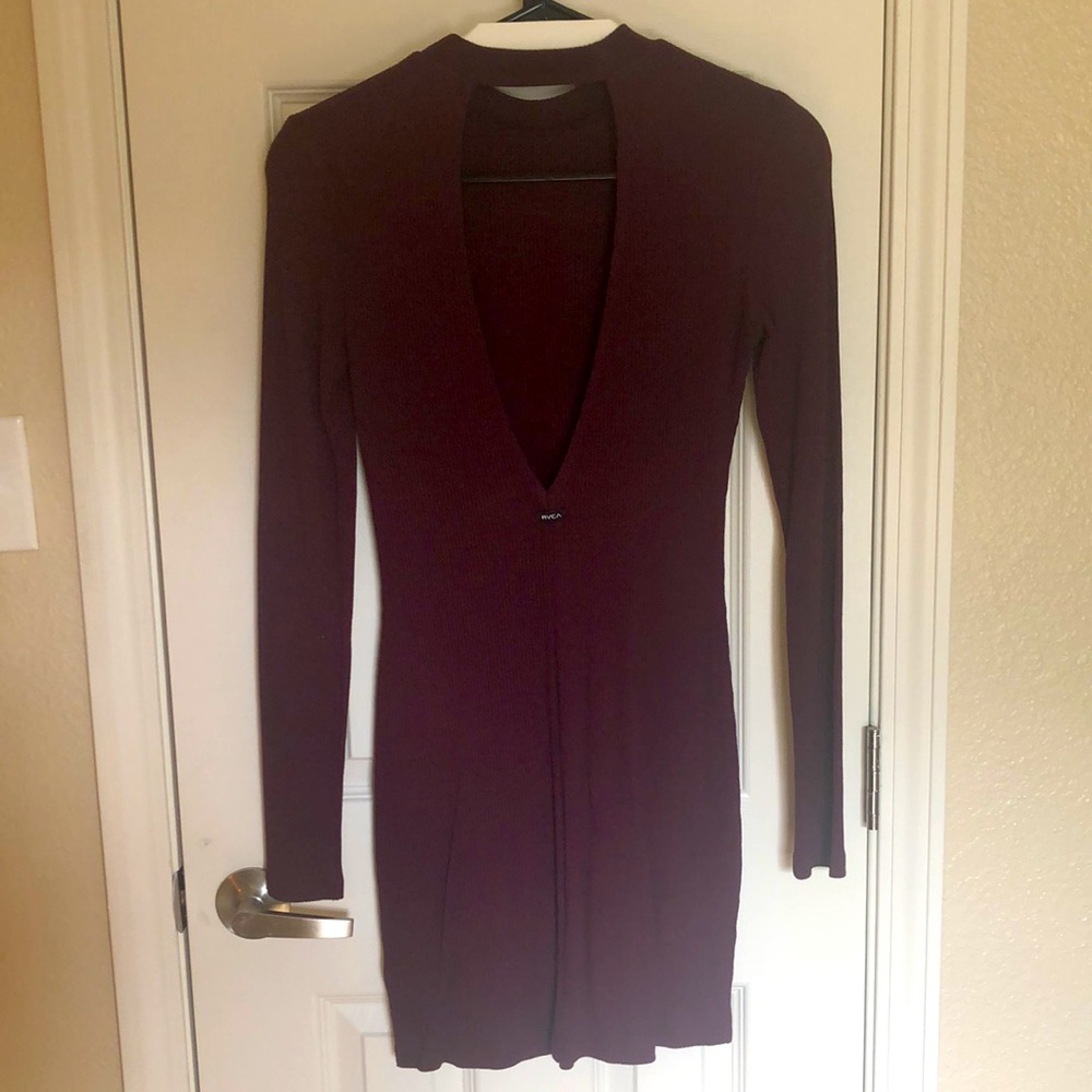 Backless RVCA Dress - Picture 2 of 3